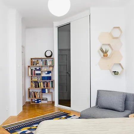 Concierge Koneser * Varsó