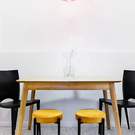 Appartement Concierge Koneser